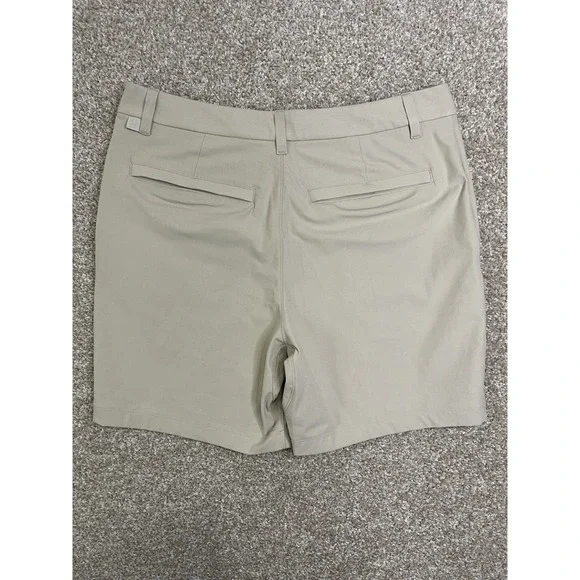 Lululemon Commission‎ Relaxed Fit Khaki Chino Shorts  Inseam Men's Size 32 - Picture 3 of 11